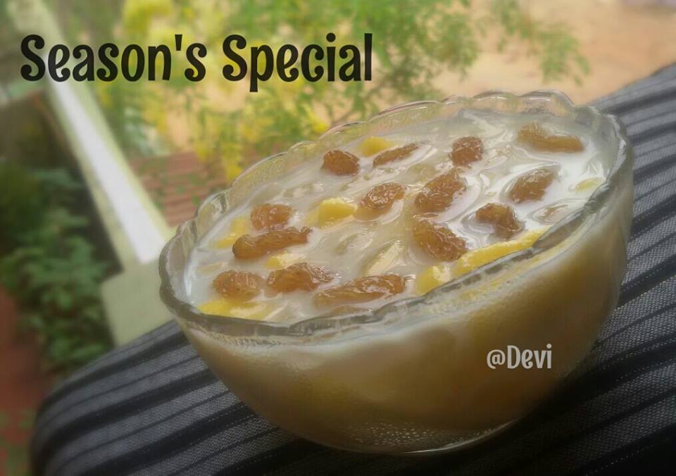 A Chilled Ice Apple Mango Dessert
